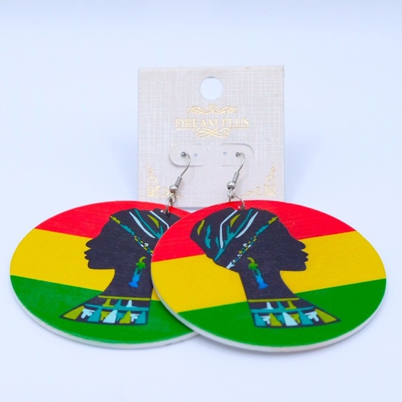 Wooden African Queen Dream Plus  Earrings Lightweight - Picture 2 of 9